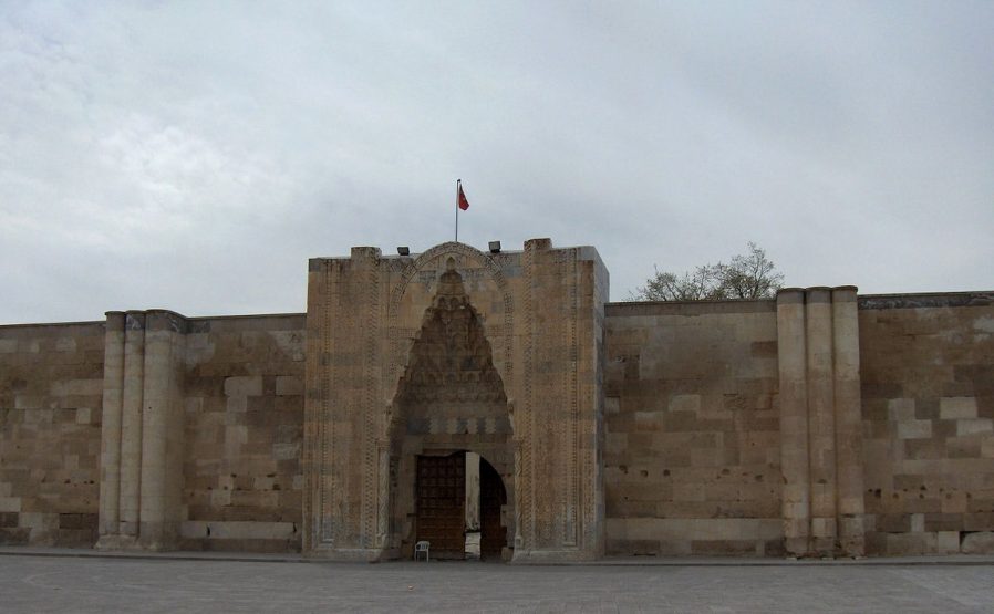 Aksaray Sultanhanı