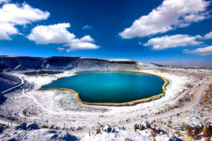 Narlıgöl Krater Gölü