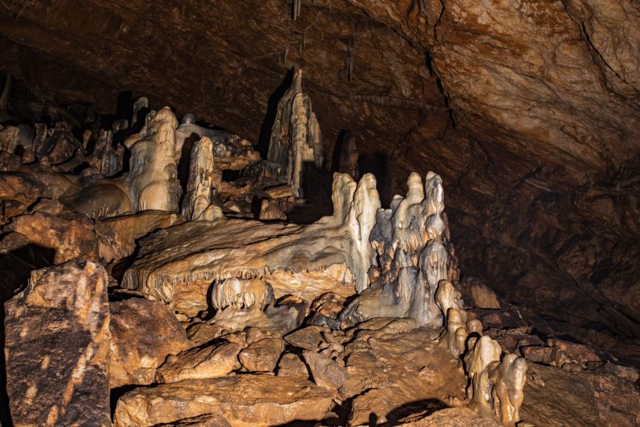 Çimağıl Mağarası