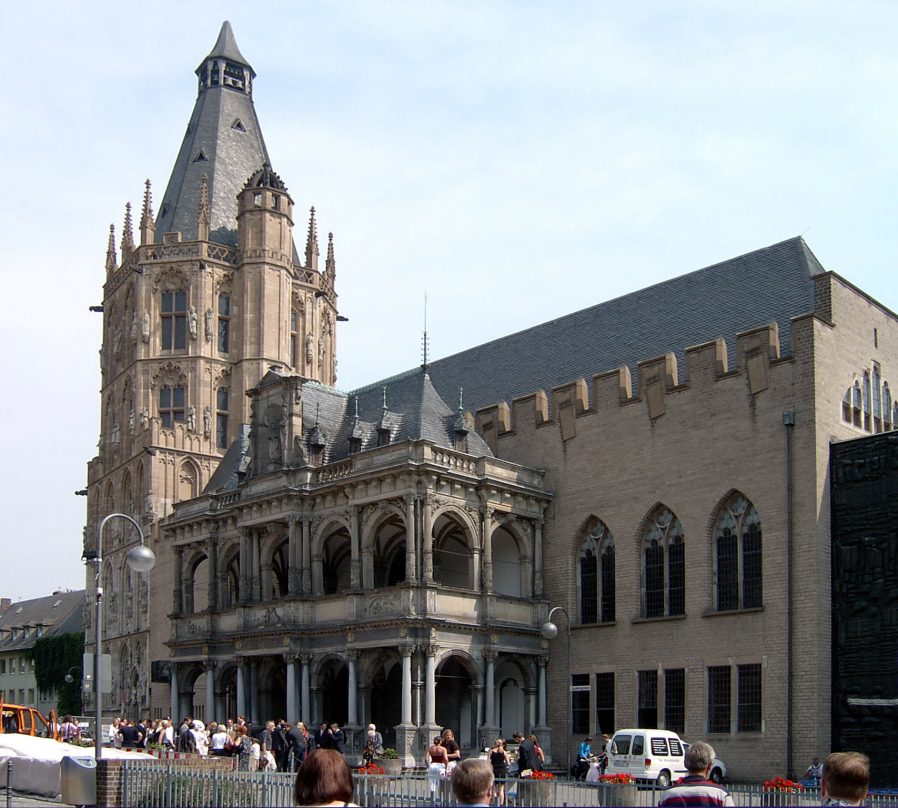 Kölner Rathaus (Köln Belediye Sarayı)