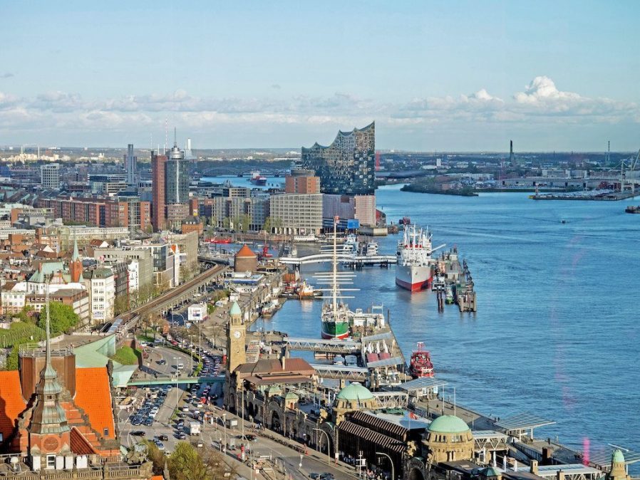 Hamburg Limanı’nda Dolaşın