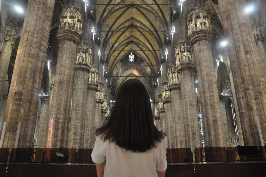 Milano Katedrali’nin İçini Gezin